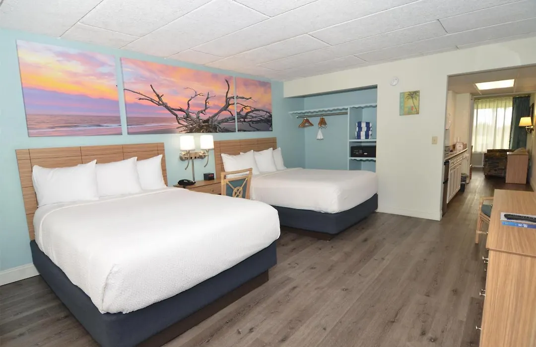 Days Inn & Suites By Wyndham Jekyll Island-1