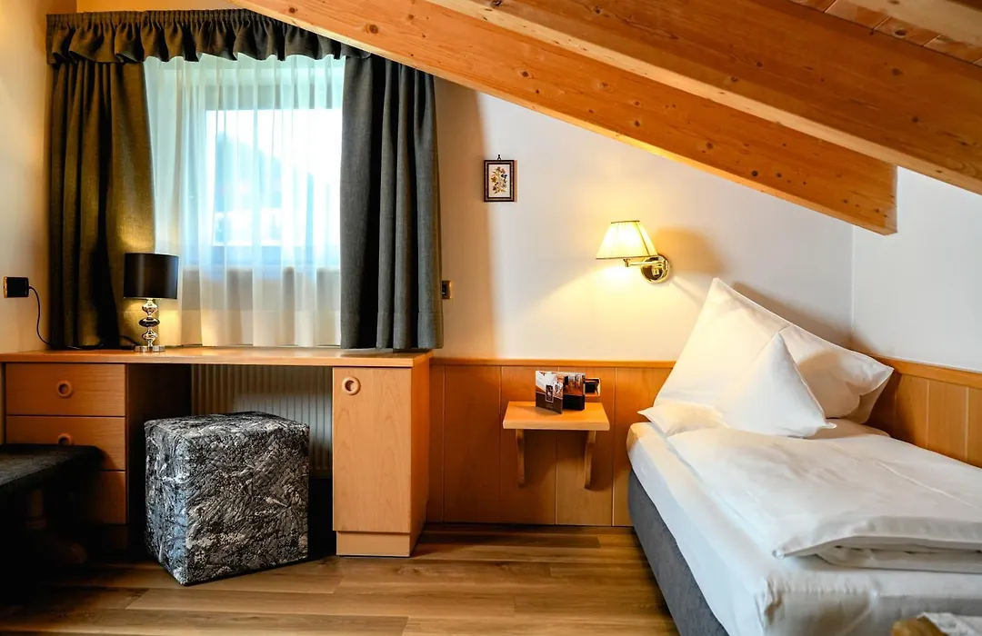 Hotel Dorfer Alpine&Charming-1