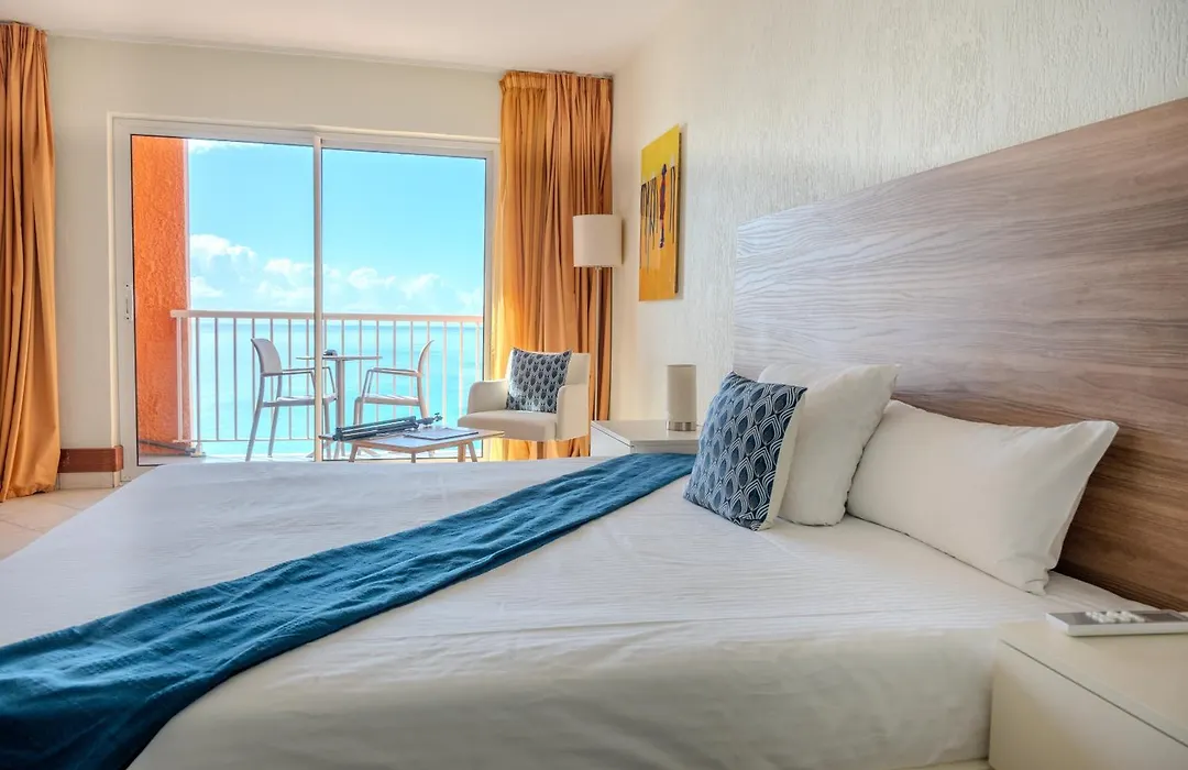 Hotel Arawak Beach Resort-1