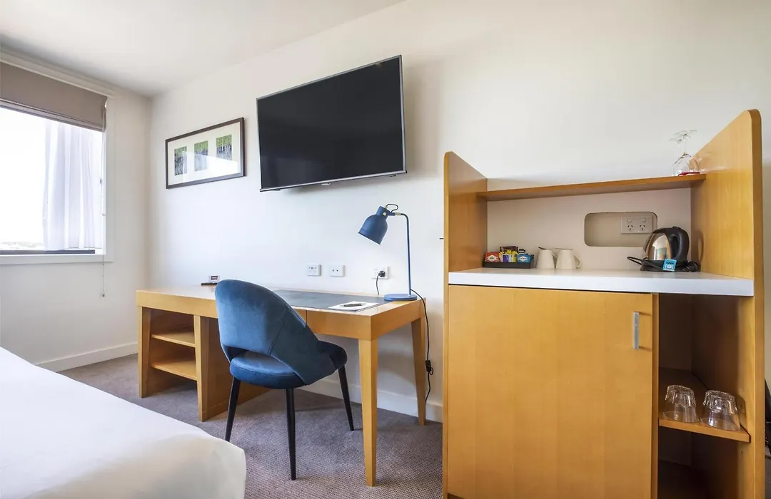 Nightelier Devonport Gateway Hotel-1