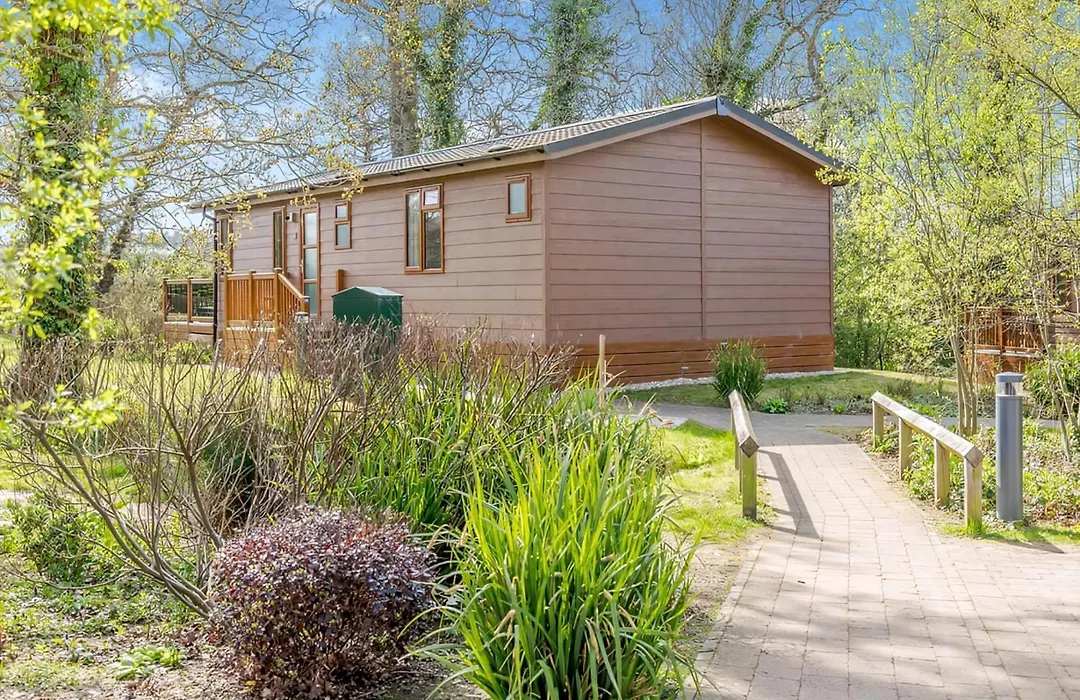 Wareham Forest Lodge Retreat-1