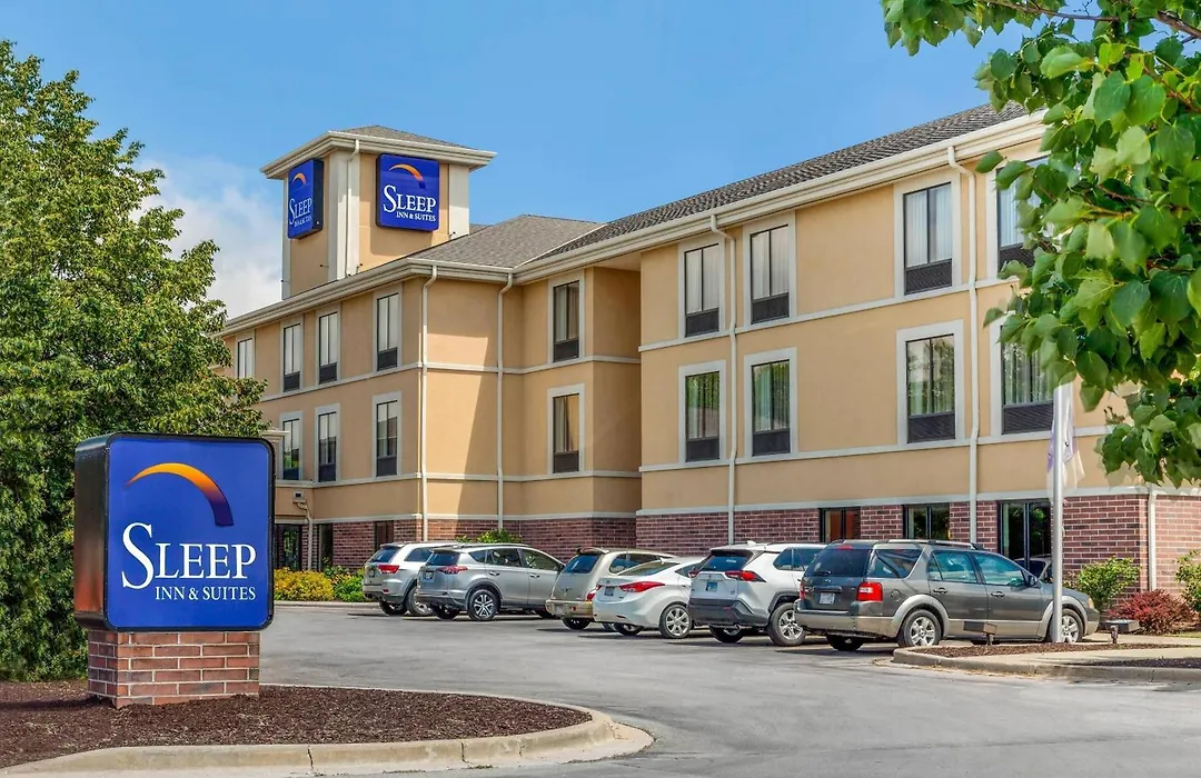 Sleep Inn & Suites Milwaukee Airport-1