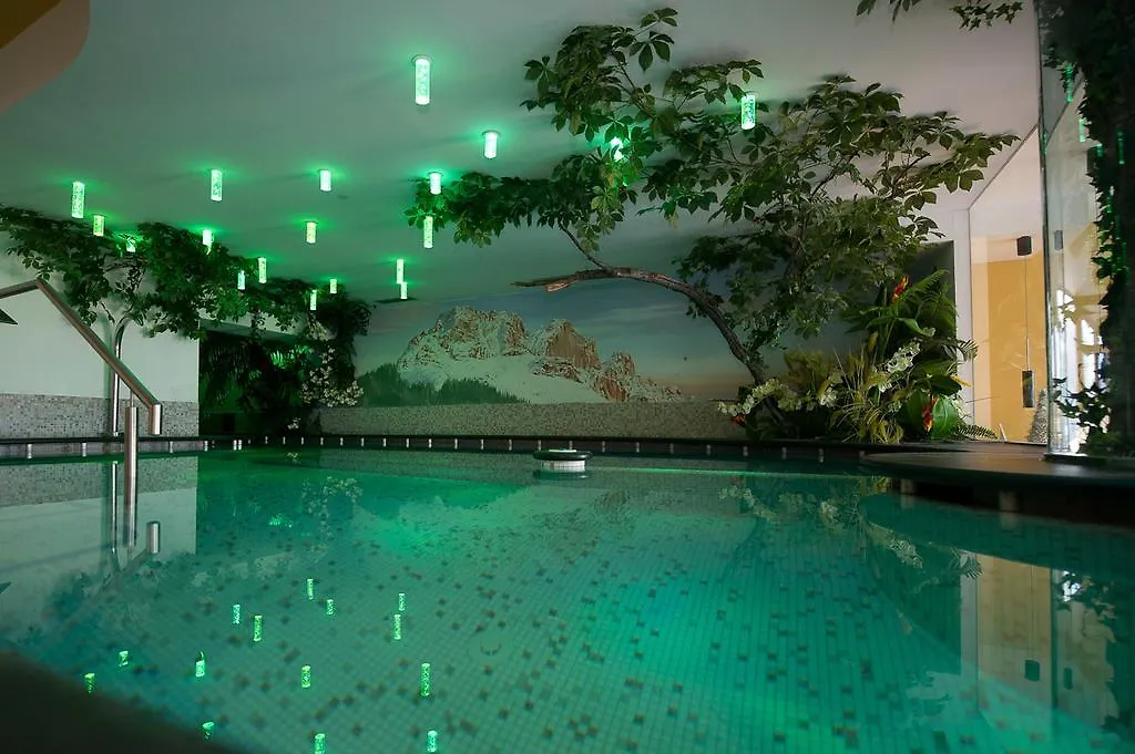 Family & Wellness Hotel Fontana-1