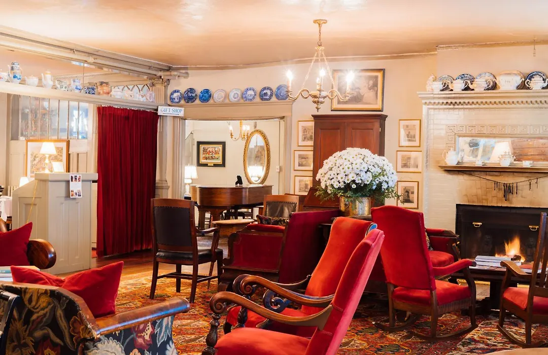 The Red Lion Inn-1