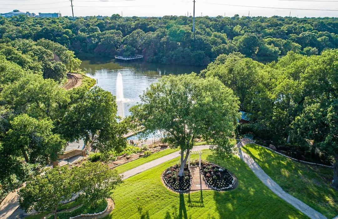 Hilton Dfw Lakes Executive Conference Center-1