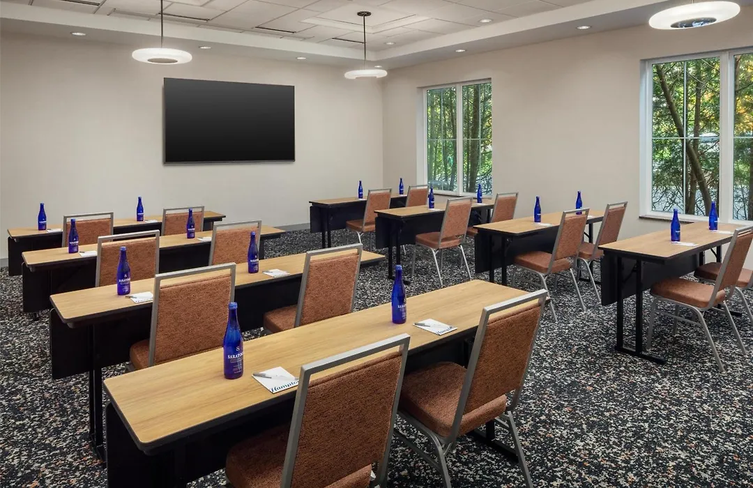Hampton Inn Nashua-1