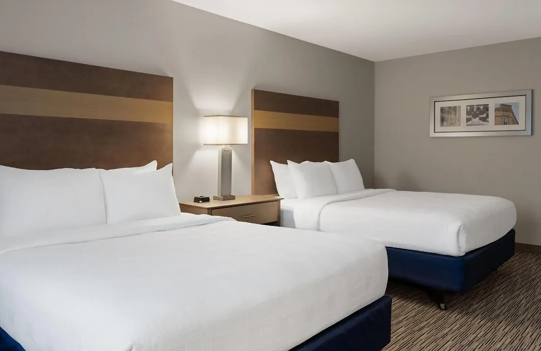 Little Crow Hotel & Conference, Trademark By Wyndham-1