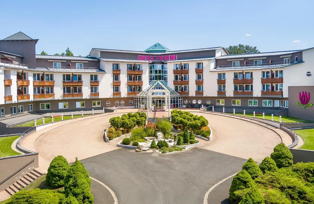 Lotus Therme Hotel & Spa-1