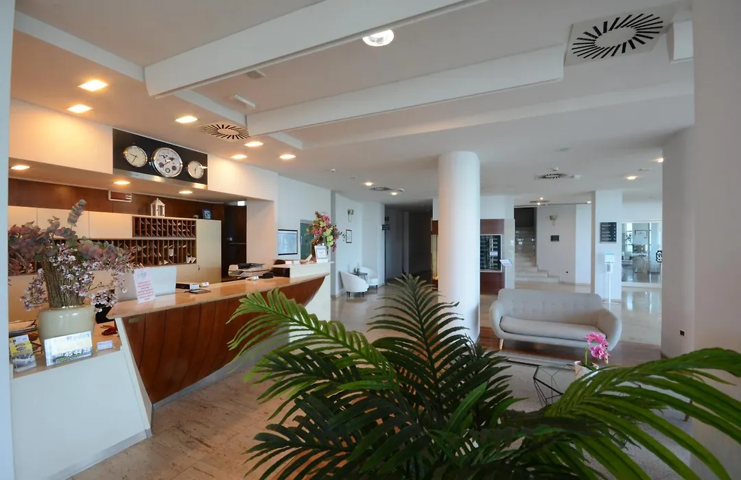 Hotel Baia Flaminia-1