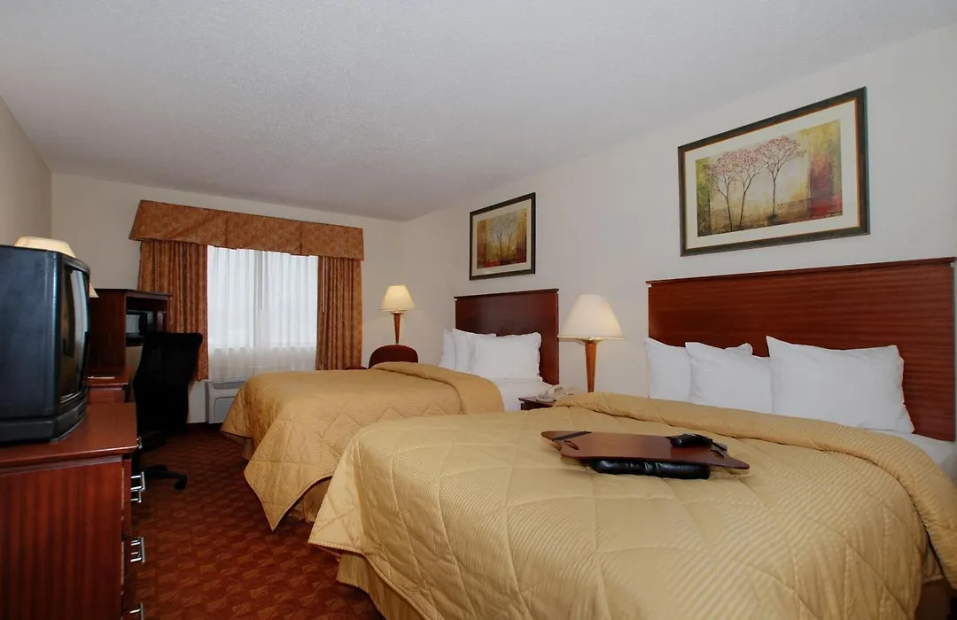 Best Western Lakewood Inn-1