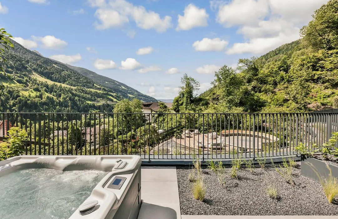 Hotel Chalet Das Alpenschloessel-1