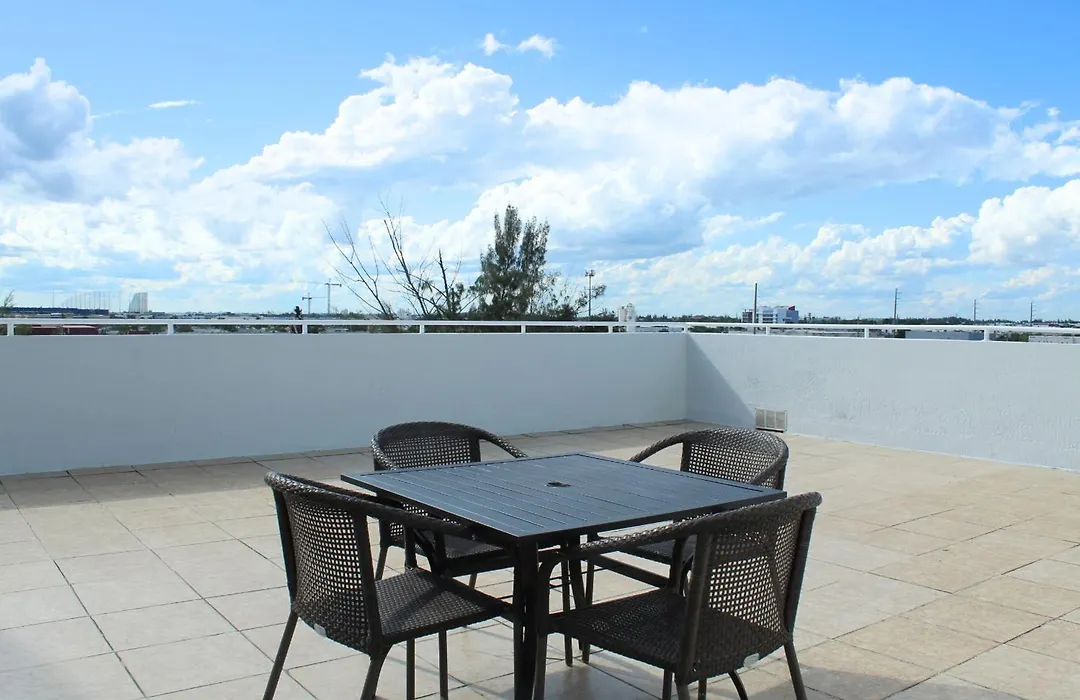 Nuvo Suites Hotel - Miami Doral-1