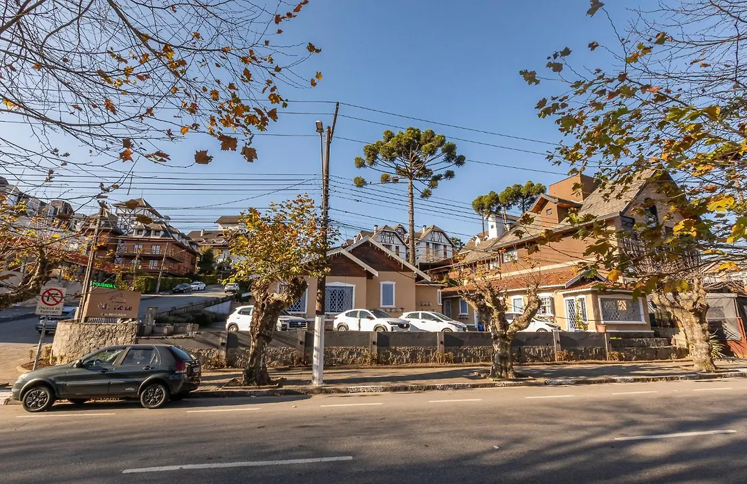 Pousada Vila Tio Lé-1