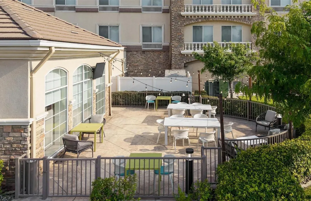 Hilton Garden Inn Ontario Rancho Cucamonga-1