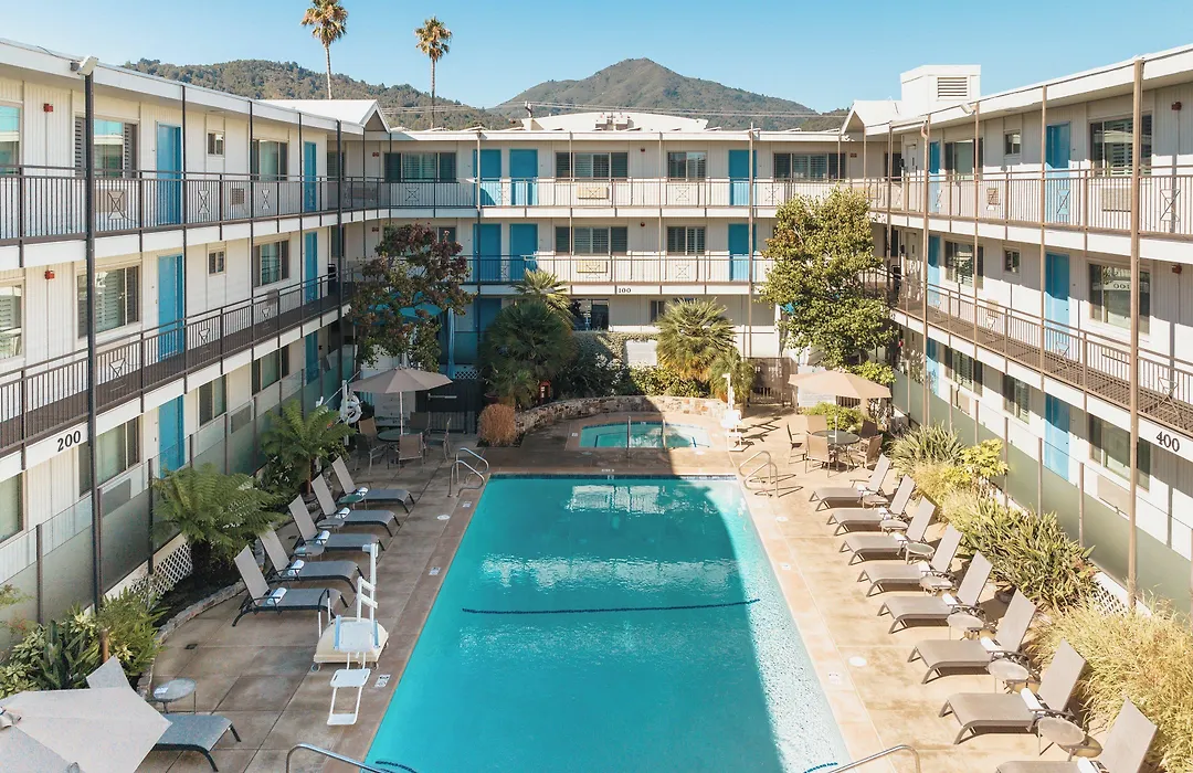 Marin Suites Hotel-1