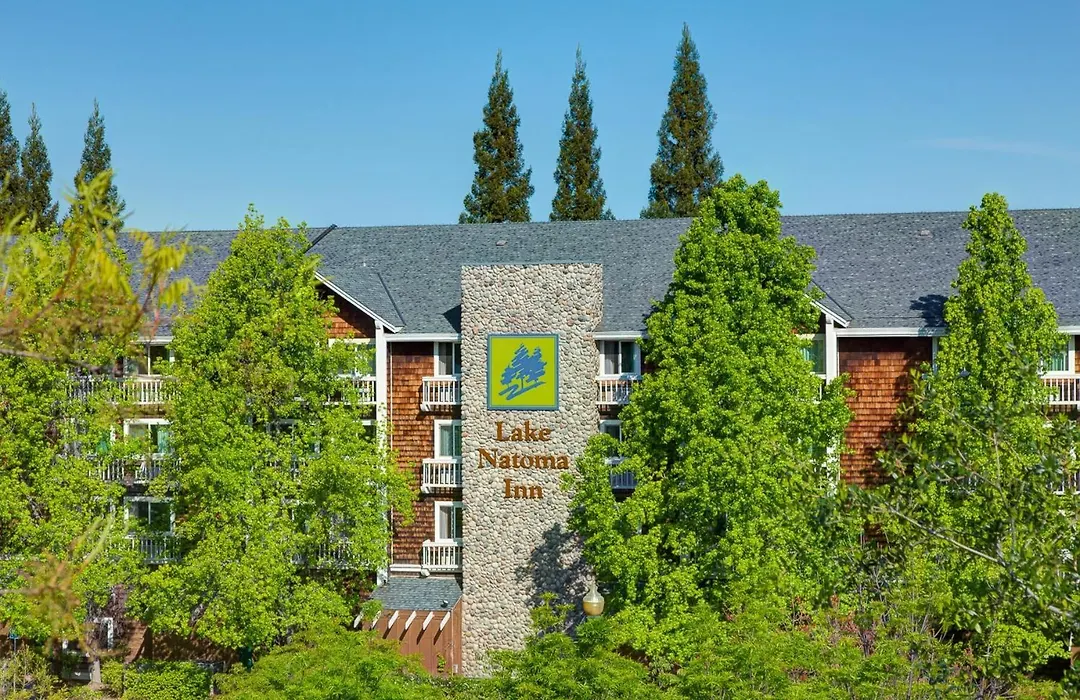 Lake Natoma Inn-1