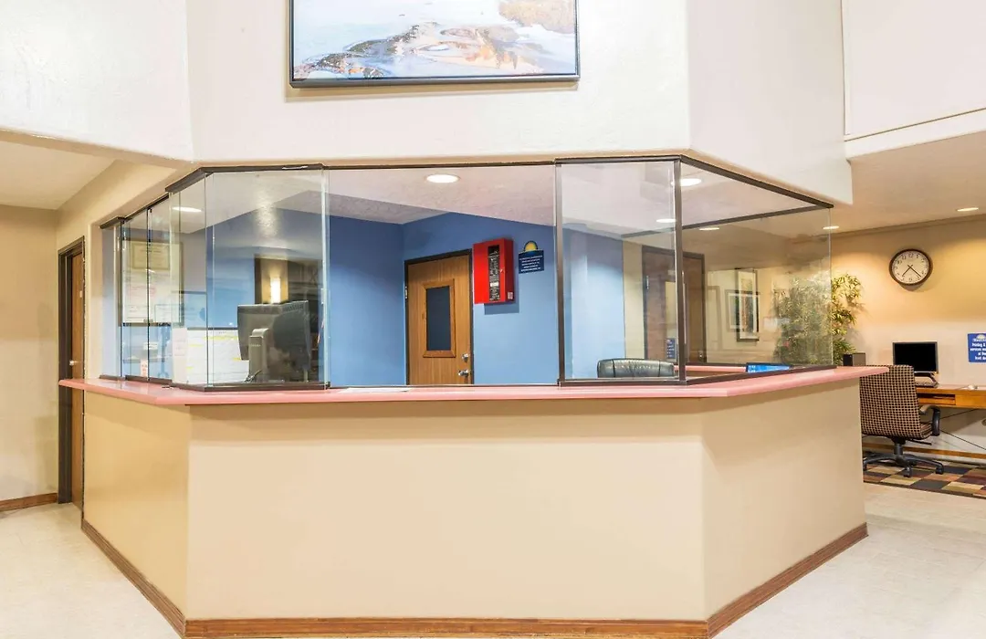 Days Inn By Wyndham Pueblo-1