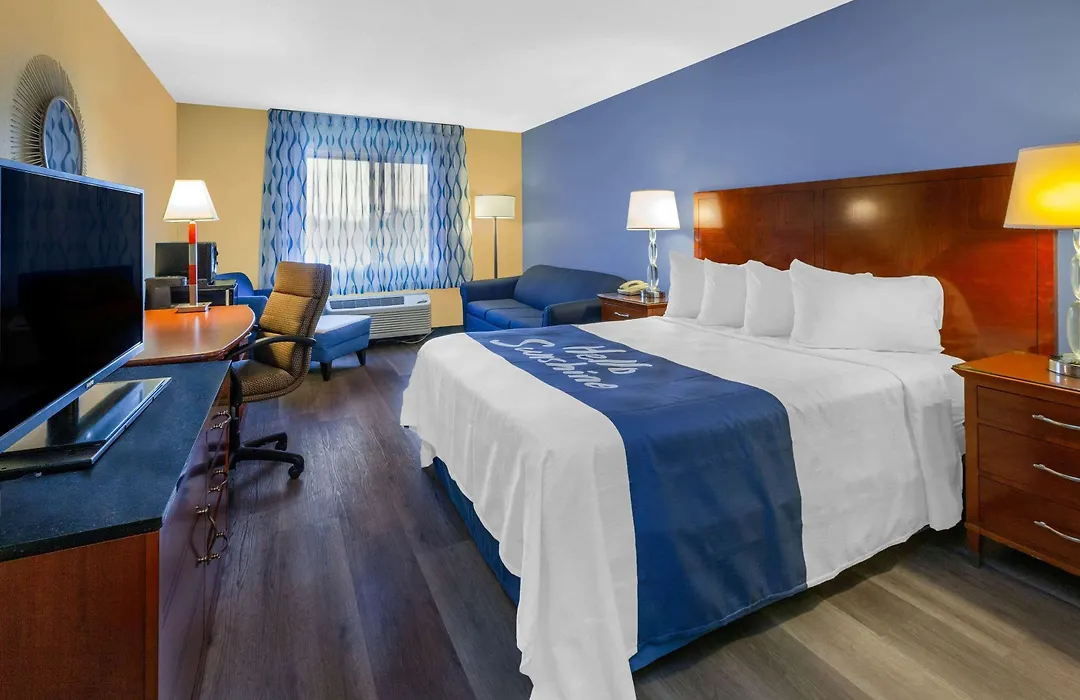 Days Inn By Wyndham Milan Sandusky South-1