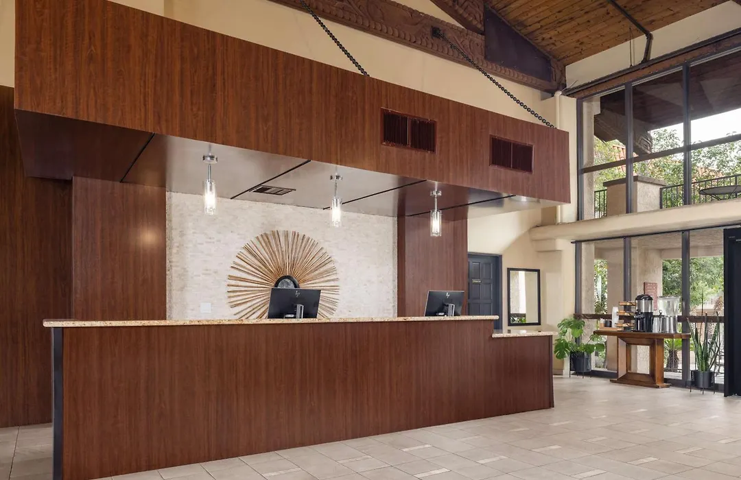 Doubletree Suites By Hilton Tucson-Williams Center-1
