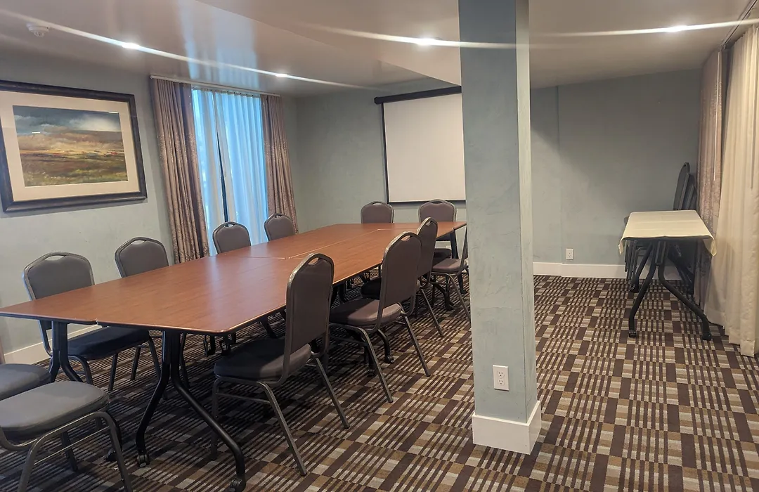 Wyndham Visalia-1