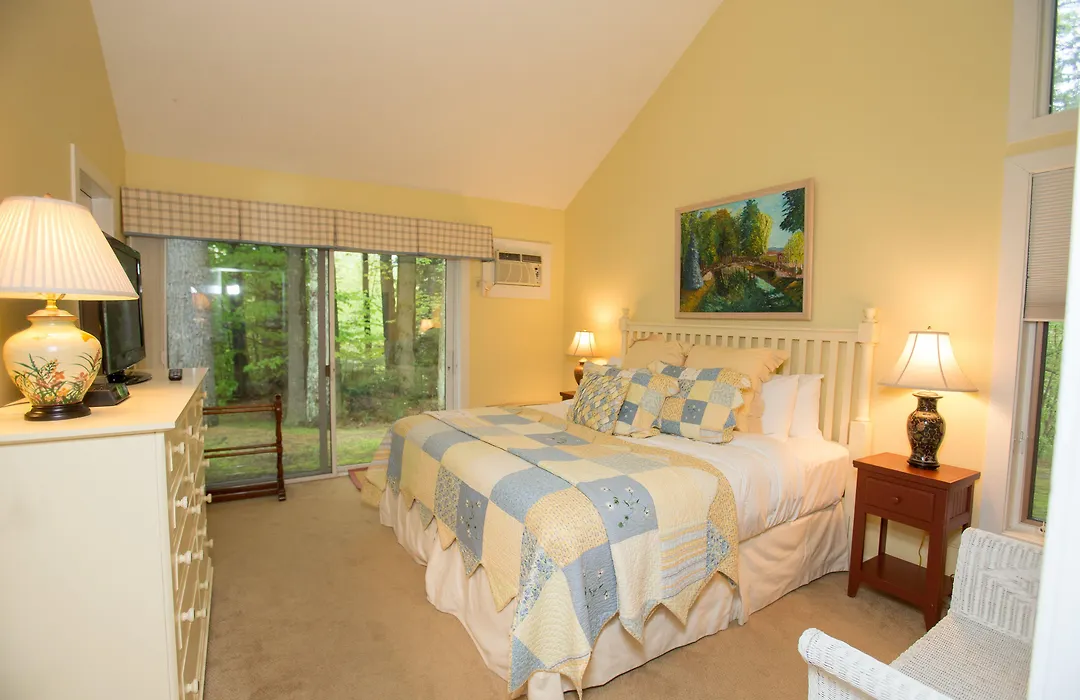 Topnotch Resort-1