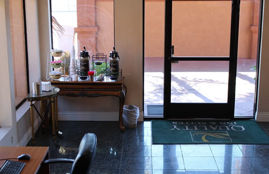 Quality Inn & Suites Oceanside Near Camp Pendleton-1