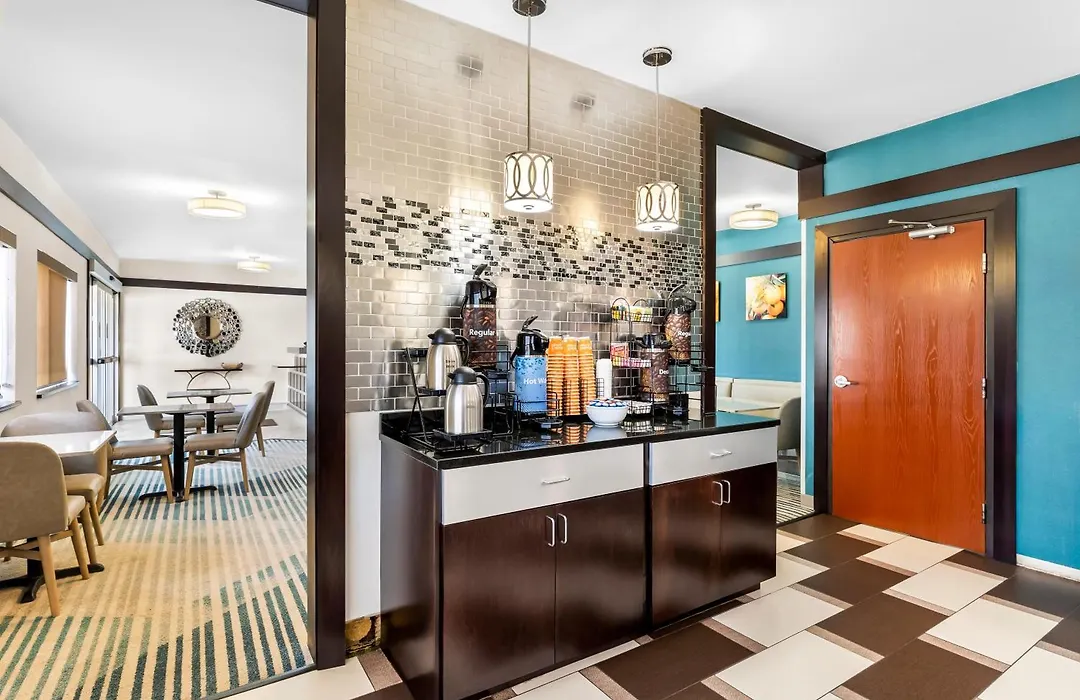 Comfort Inn-1