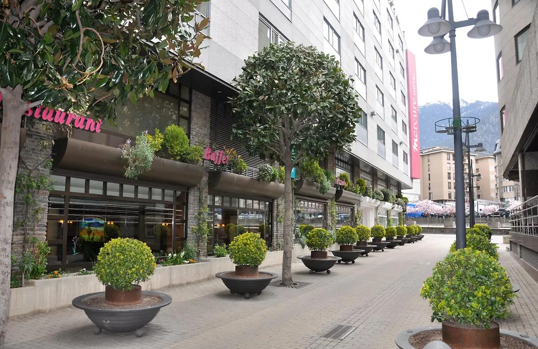 Mercure Andorra-1