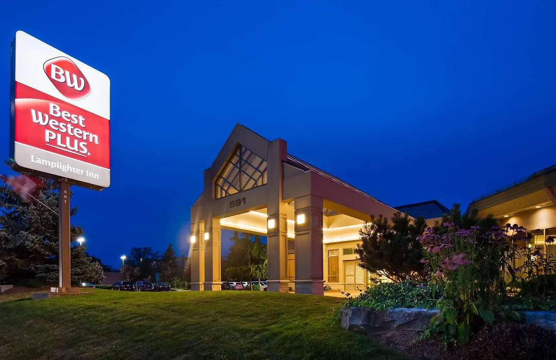 Best Western Plus Lamplighter Inn & Conference Centre-1