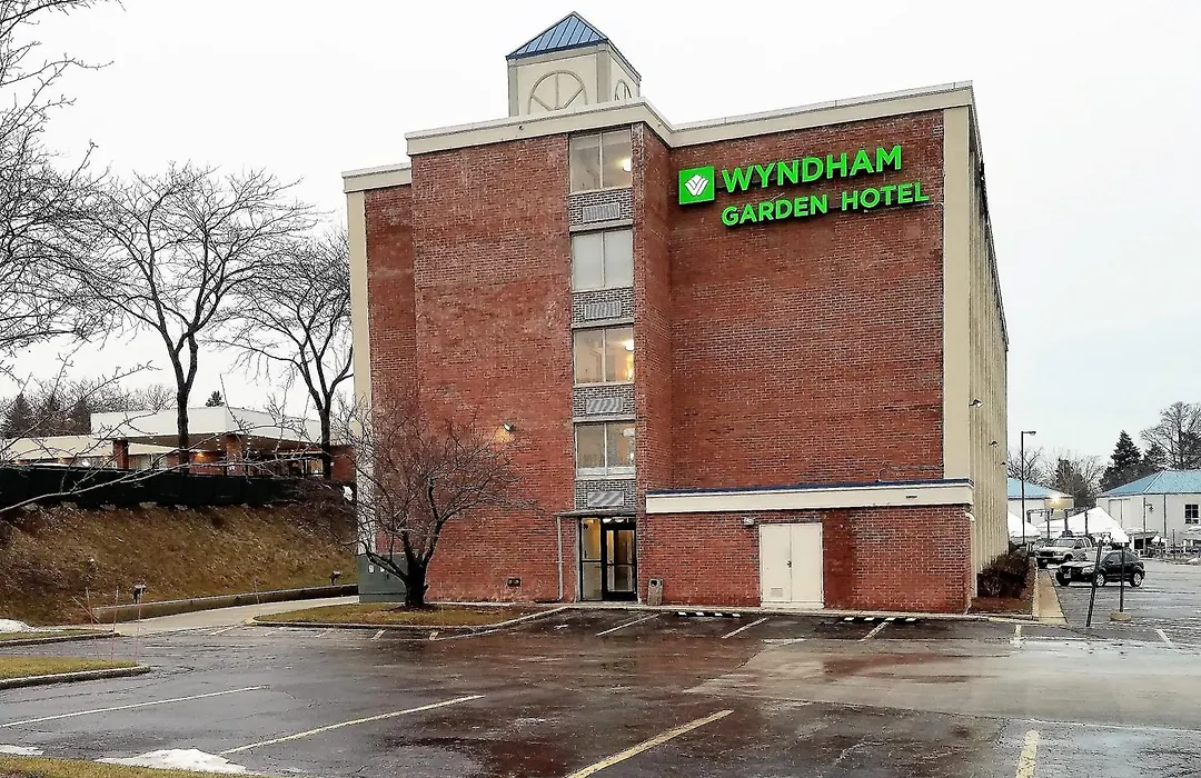 Wyndham Garden Kenosha Harborside-1