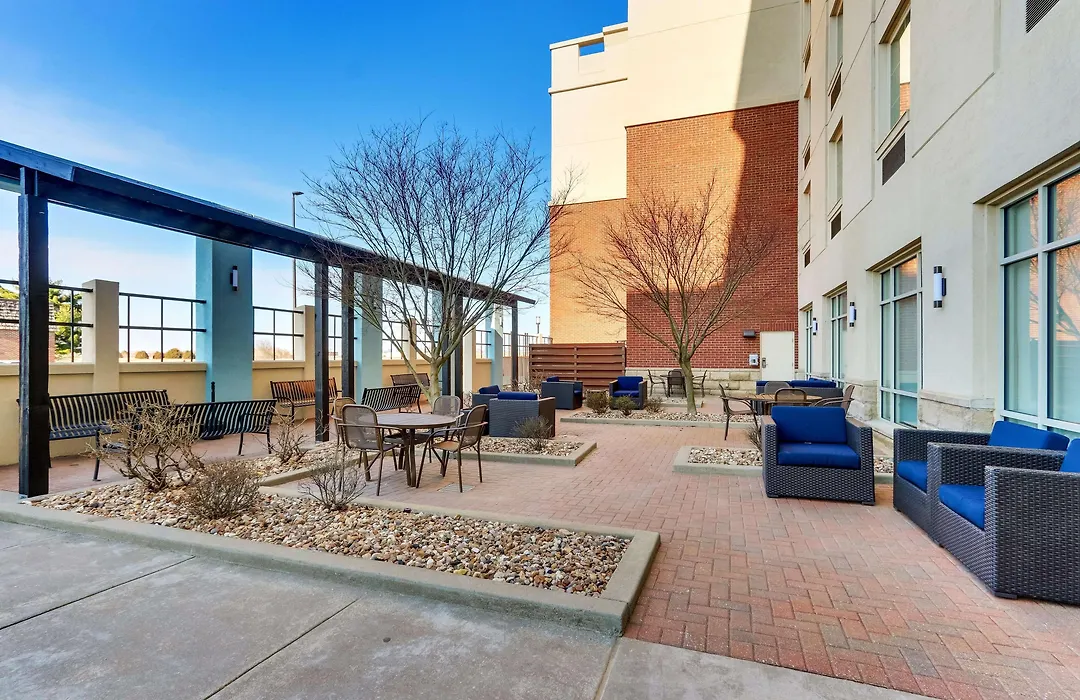 Drury Inn & Suites Sikeston-1