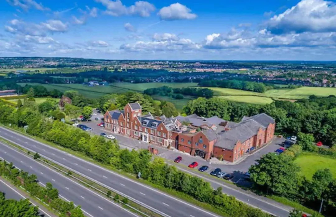 Hogs Back Hotel & Spa Nr Farnham-1