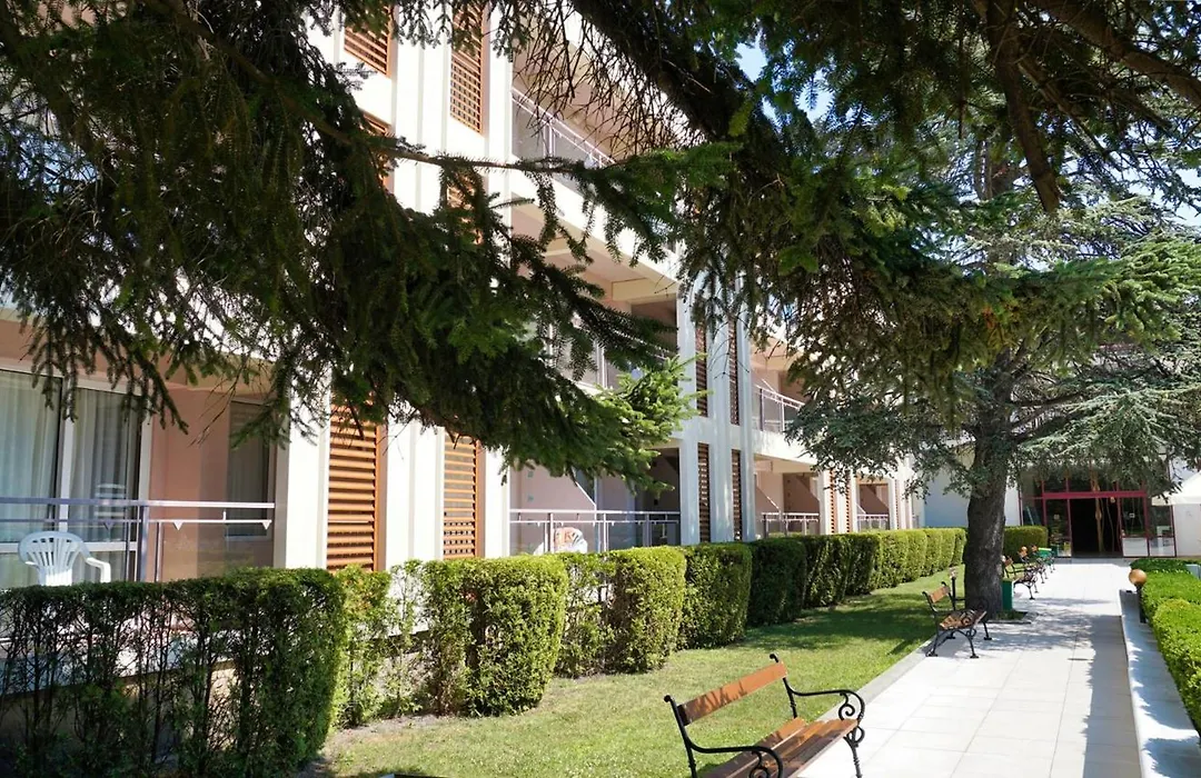 Dit Evrika Beach Club Hotel-1