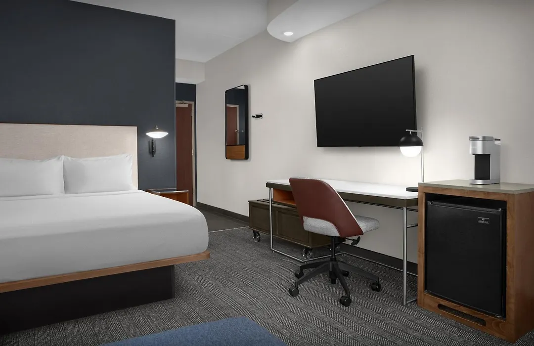 Courtyard By Marriott Pensacola Downtown-1