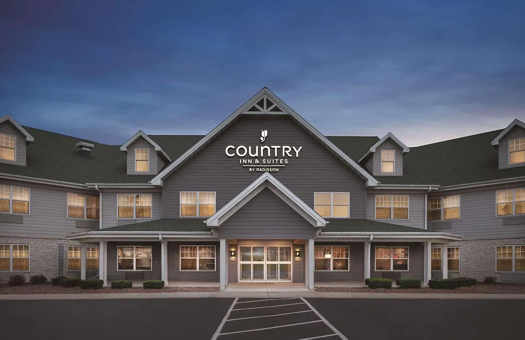 Country Inn & Suites By Radisson, Germantown, Wi-1