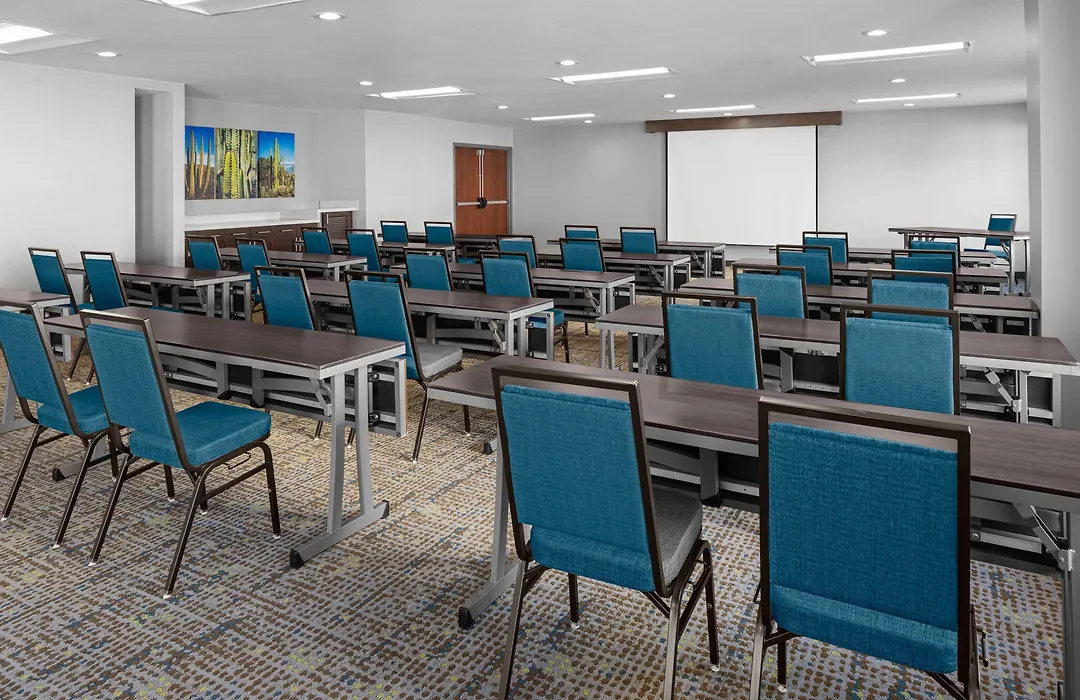 Hampton Inn Phoenix - Biltmore-1