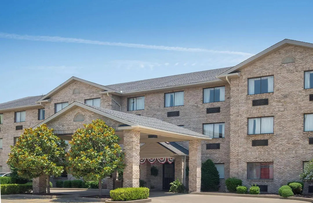 Ramada By Wyndham Catlettsburg Ashland-1