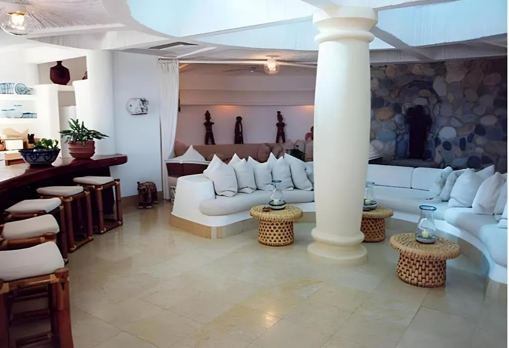 Club Cascadas de Baja-1