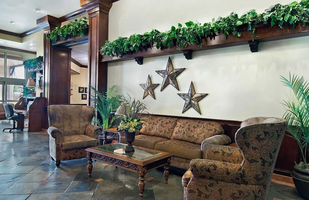 Oxford Suites Pendleton-1