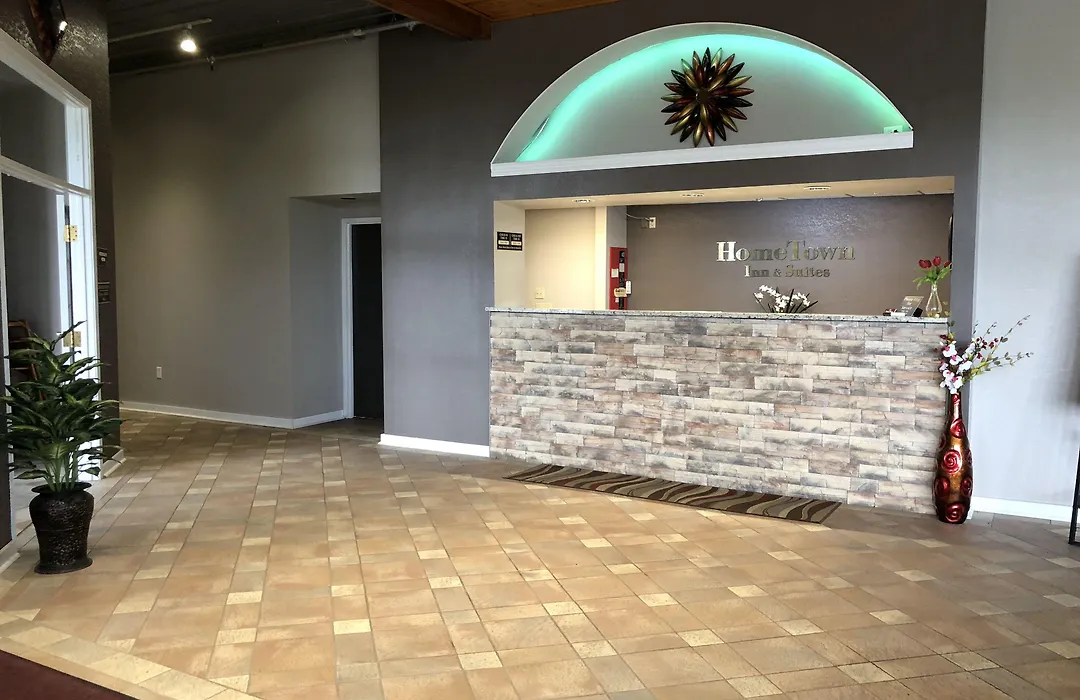 Hometown Inn And Suites Belle Plaine-1