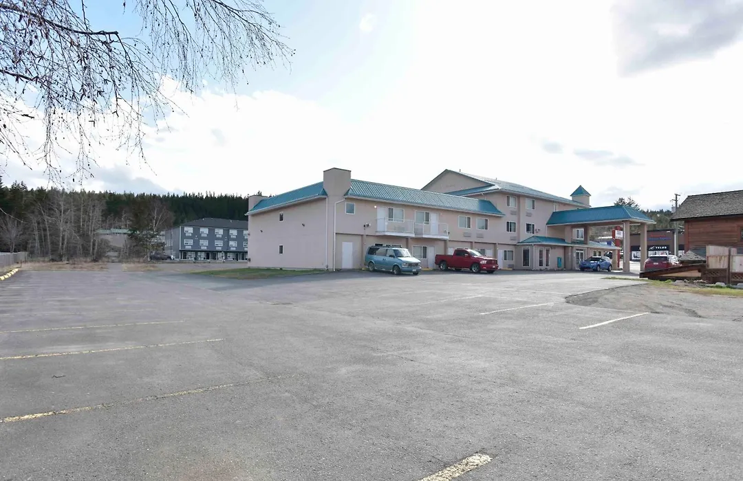 Ramada Limited 100 Mile House-1