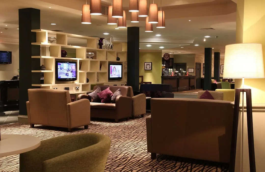 Doubletree By Hilton Glasgow Strathclyde-1