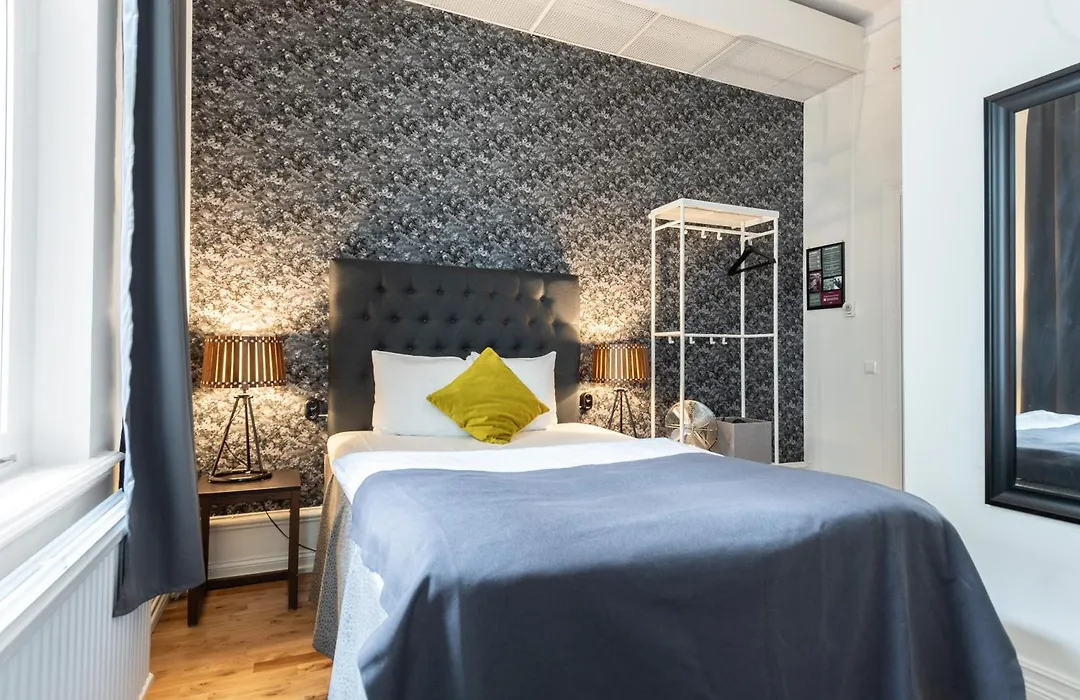 Home Hotel Plaza-1
