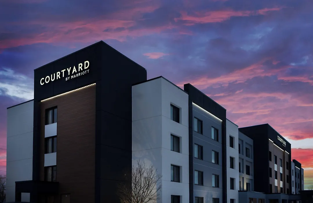Courtyard By Marriott Buffalo Amherst/University-1
