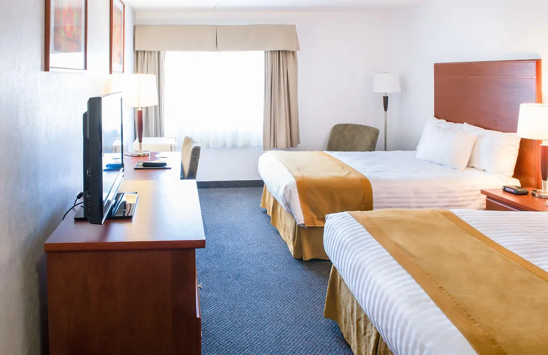 Howard Johnson By Wyndham Portage La Prairie-1