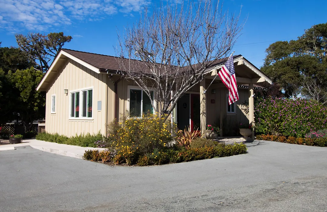 Monterey Peninsula Inn-1