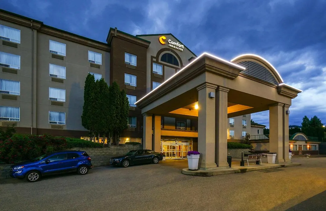 Comfort Inn & Suites-1