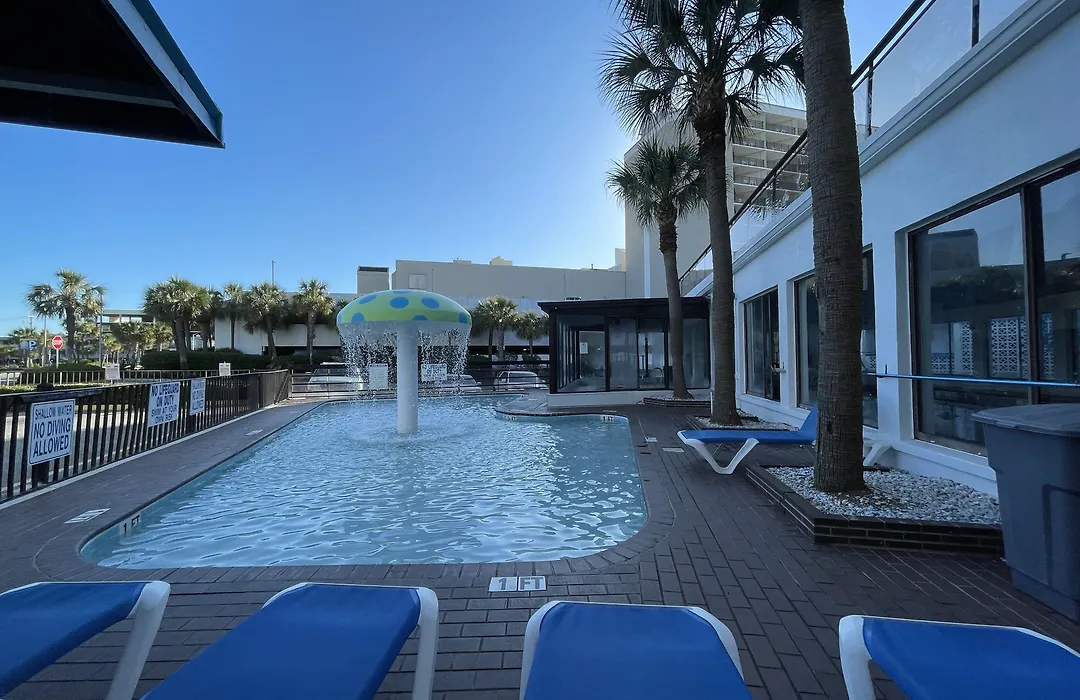 Polynesian Oceanfront Hotel-1