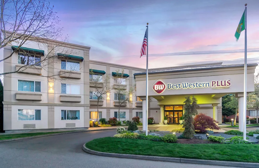 Best Western Plus Edmonds Harbor Inn-1