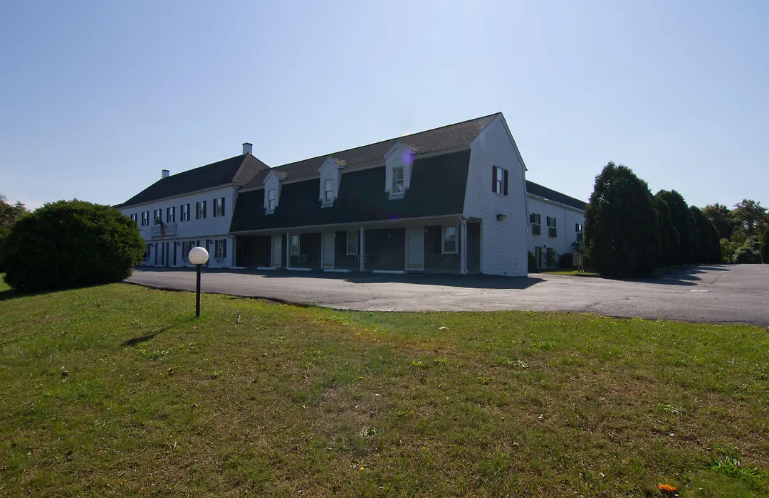 Sandwich Lodge & Resort-1